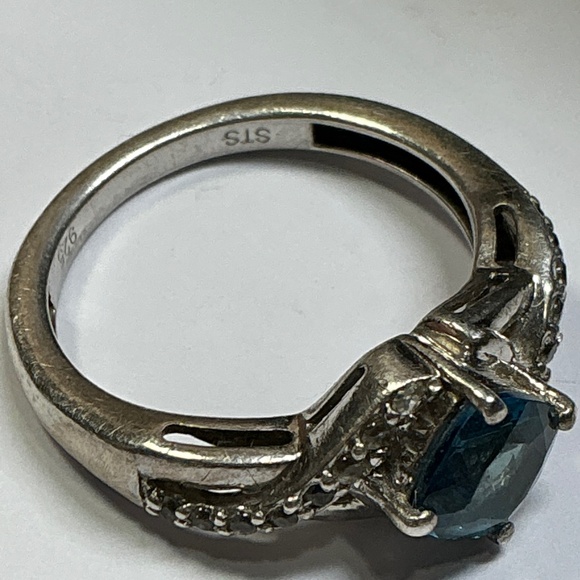 Vintage Sterling Silver STS Blue Topaz Ring. Size. 7 - Picture 5 of 8